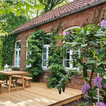 Neu! Alte Schule Jarnsen Klassenzimmer Lachendorf Extérieur photo