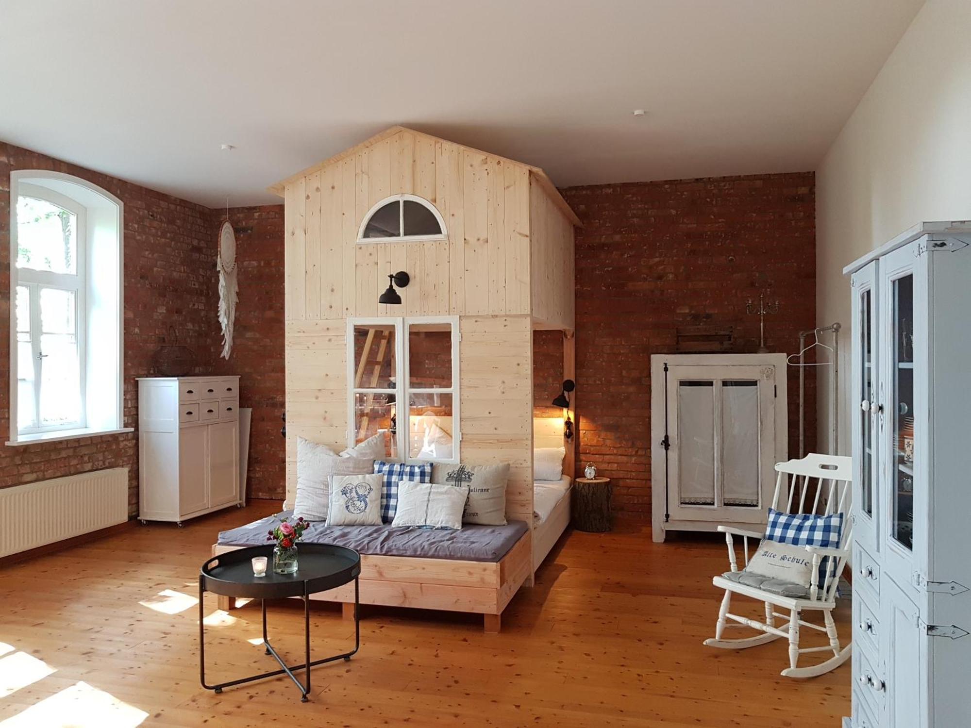 Apartment Neu! Alte Schule Jarnsen Klassenzimmer